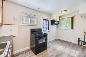 180 S Xavier St in Denver, CO - Building Photo - Building Photo
