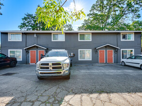 18060 SW Johnson St in Beaverton, OR - Building Photo - Building Photo