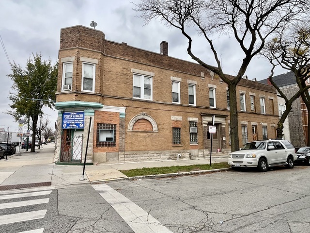 2259 S Western Ave in Chicago, IL - Building Photo