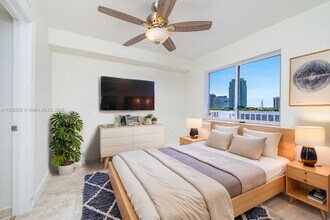 280 SW 20th Rd in Miami, FL - Building Photo - Building Photo