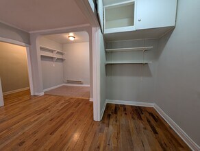 515 W Melrose St, Unit 511-401 in Chicago, IL - Foto de edificio - Building Photo