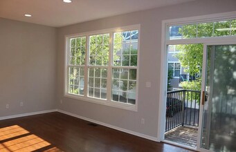 1658 Riverside Dr in Shakopee, MN - Building Photo - Building Photo