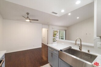 3802 Dunford Ln in Inglewood, CA - Building Photo - Building Photo