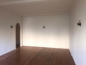 353 S Orlando Ave, Unit 353 in Los Angeles, CA - Building Photo - Building Photo