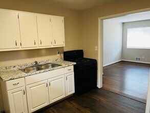 3041 North St in East Point, GA - Foto de edificio - Building Photo