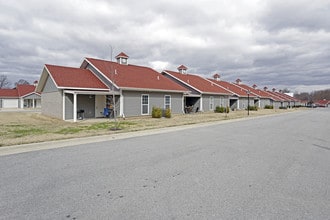 The Patio Homes of Persimmon in Rogers, AR - Foto de edificio - Building Photo