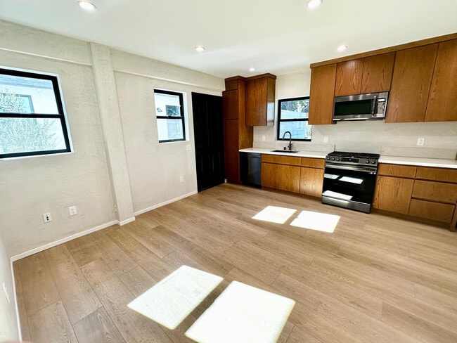 4414 Saint Clair Ave, Unit 4412 in Studio City, CA - Foto de edificio - Building Photo