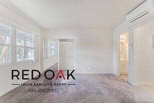 380 S Sierra Madre Blvd in Pasadena, CA - Building Photo