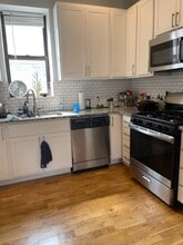 1351 W Roscoe St in Chicago, IL - Building Photo - Building Photo