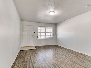 9524 McIntosh Ave in Midwest City, OK - Foto de edificio - Building Photo