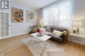 62 Courville Coachway in Toronto, ON - Building Photo - Building Photo