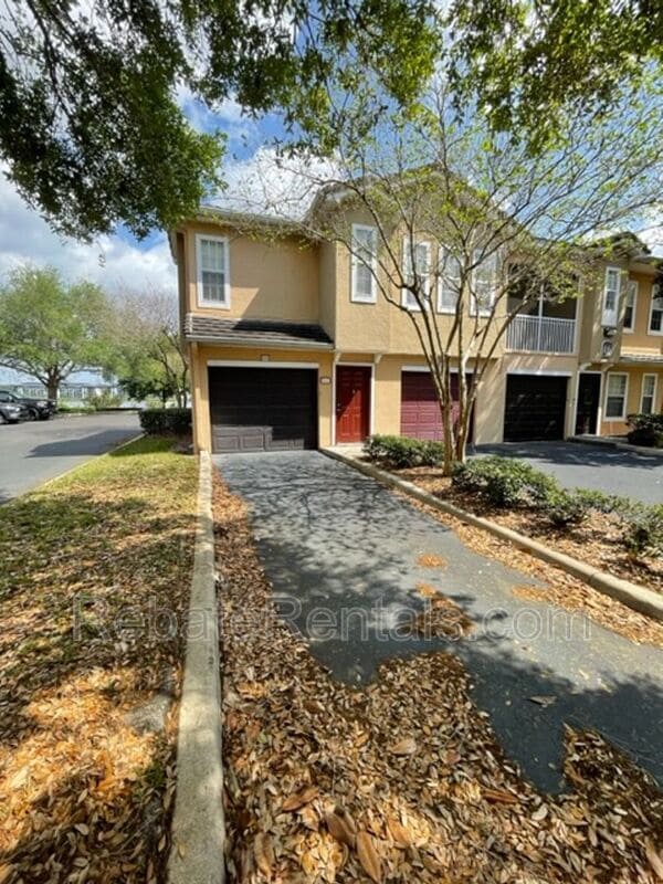 property at 10075 Gate Pkwy N