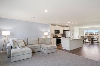 6392 Roscommon Rd in Tinley Park, IL - Building Photo - Building Photo
