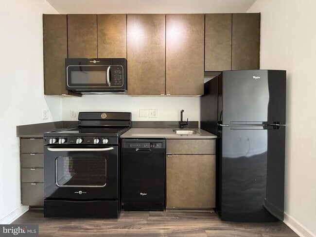 property at 1250 9th St NW