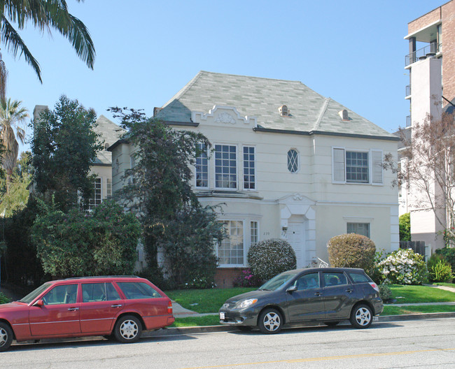 237-239 S Spalding Dr in Beverly Hills, CA - Building Photo - Building Photo