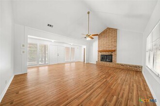 133 Canteen Canyon Dr in Canyon Lake, TX - Building Photo - Building Photo