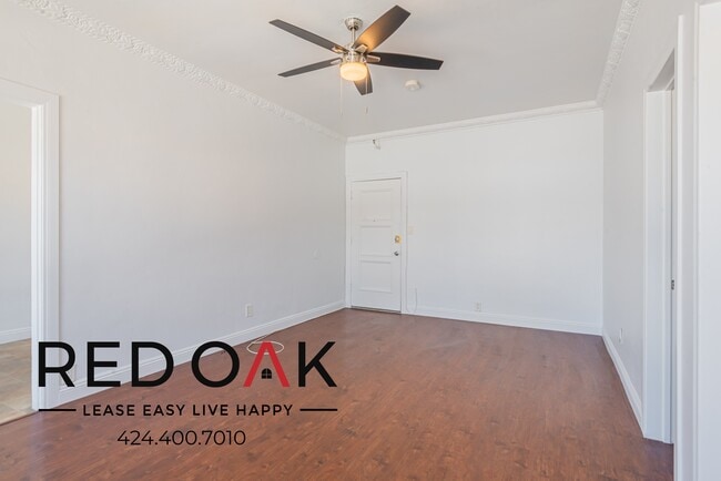 724 S Mariposa Ave in Los Angeles, CA - Building Photo - Building Photo