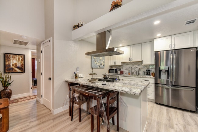 property at 9626 Knickers Ct