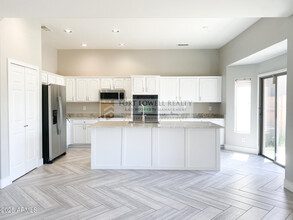 5505 W Pecan Rd in Phoenix, AZ - Building Photo - Building Photo