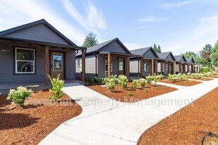 8005 NE 32nd St in Vancouver, WA - Building Photo