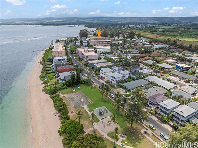 68-090-90 Au St in Waialua, HI - Building Photo - Building Photo