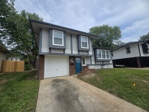 11513 Palmer Ave in Kansas City, MO - Building Photo - Building Photo