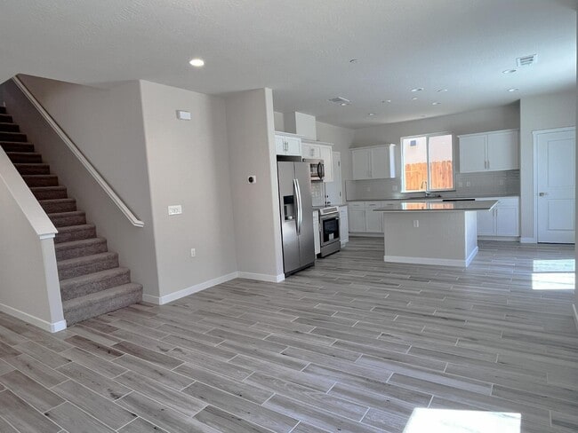 2909 E Veleta Dr in Fresno, CA - Building Photo - Building Photo