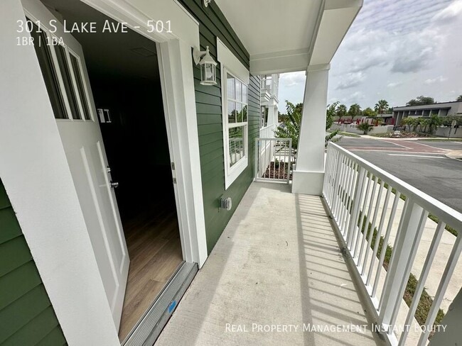 301 S Lake Ave in Lakeland, FL - Building Photo - Building Photo