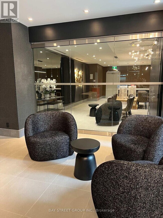 8 Widmer St in Toronto, ON - Building Photo - Building Photo