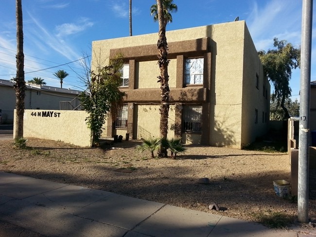 May Street Apartments in Mesa, AZ - Foto de edificio - Building Photo