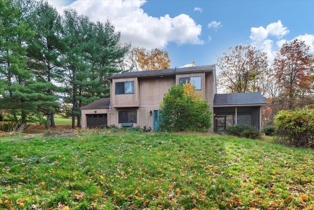 261 Prospect Rd in Monroe, NY - Building Photo