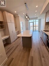 461 Green Rd in Hamilton, ON - Building Photo - Building Photo