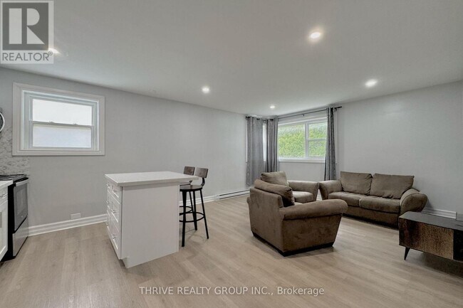 100 King Edward Ave in London, ON - Building Photo - Building Photo