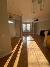 214 Stetson St, Unit 1 in Cincinnati, OH - Foto de edificio - Building Photo