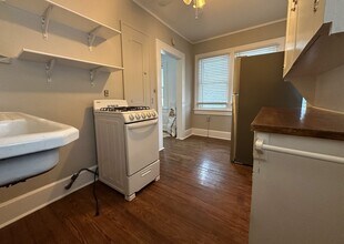 1075 16th Ave N in St. Petersburg, FL - Building Photo - Building Photo