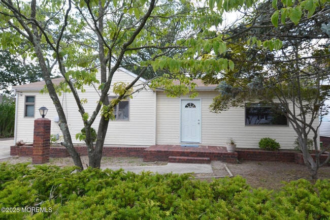 1111 River Ave in Point Pleasant, NJ - Building Photo - Building Photo