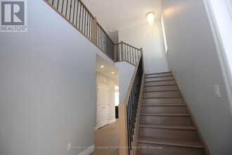 1069 Karenana Rd in London, ON - Building Photo - Building Photo