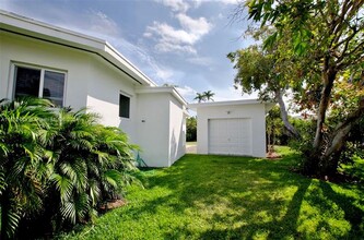 8874 Carlyle Ave in Surfside, FL - Building Photo - Building Photo