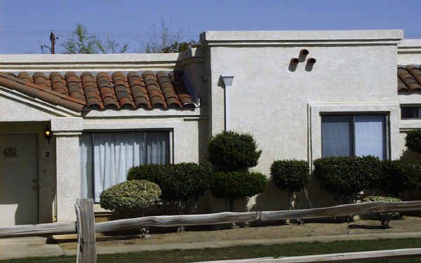 Villa Cottonwood in Hesperia, CA - Foto de edificio - Building Photo