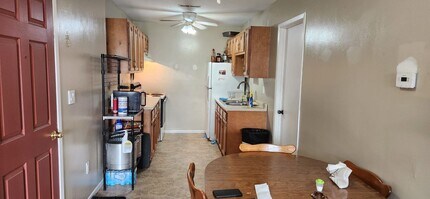 112 S Washington St-Unit -Lincoln 112 S. Washington Apt A in Bloomfield, IA - Building Photo - Building Photo