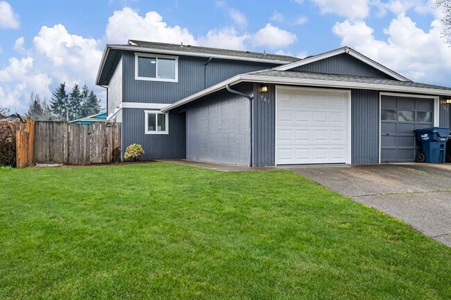 property at 761 N Cloverleaf Loop