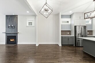 1708B 15th Ave S in Nashville, TN - Building Photo - Building Photo