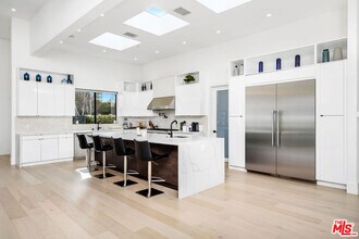 22931 Dolorosa St in Los Angeles, CA - Building Photo - Building Photo