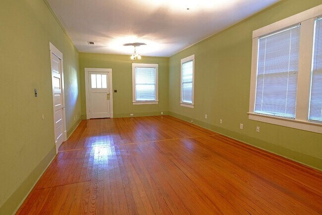 306 W 37th St in Austin, TX - Building Photo - Building Photo