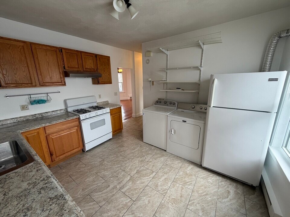 44 Francis St, Unit 3 in Everett, MA - Building Photo