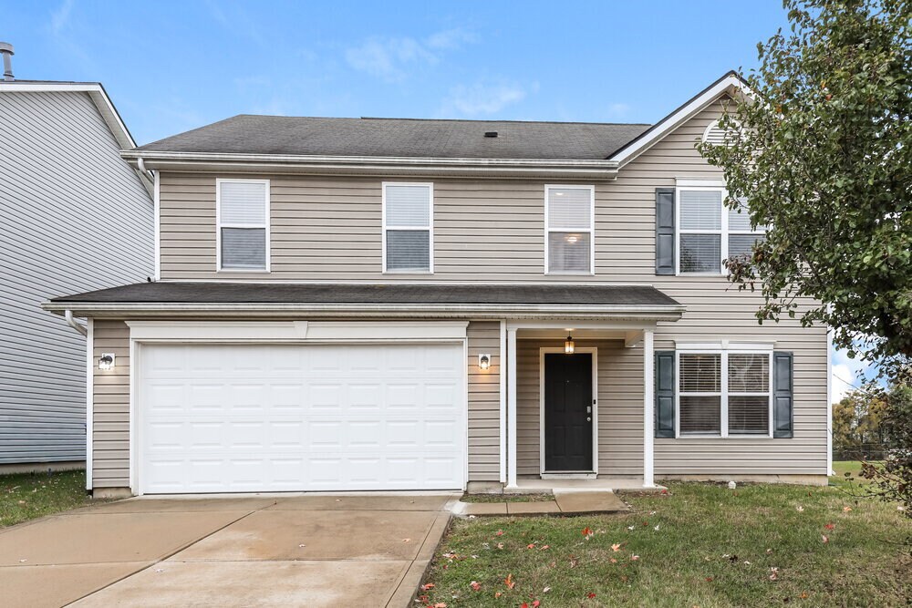 11641 High Grass Dr in Indianapolis, IN - Building Photo