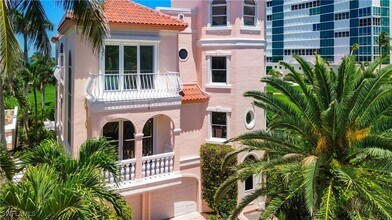 21 Casa Mar Ln in Naples, FL - Building Photo - Building Photo