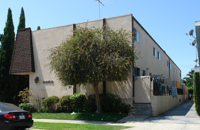 3853 Prospect Ave in Culver City, CA - Building Photo - Building Photo