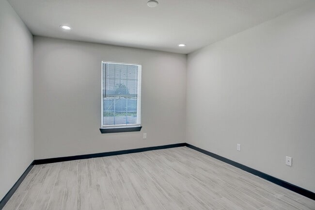 property at 3448 Elgin St