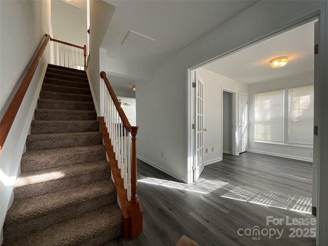 15709 Castle Watch Ave in Charlotte, NC - Foto de edificio - Building Photo